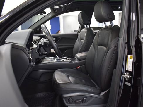 Used 2017 Audi Q7 3.0T Premium Plus image 30