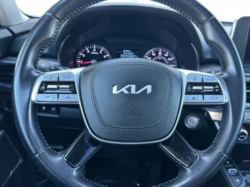 Used 2022 Kia Telluride EX w/ EX Premium Package image 24