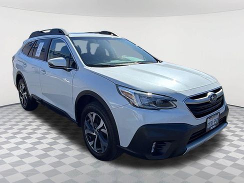 Used 2022 Subaru Outback Limited XT AWD/4WD image 3
