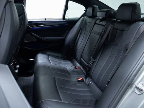 Used 2022 BMW M5 w/ Executive Package image 21