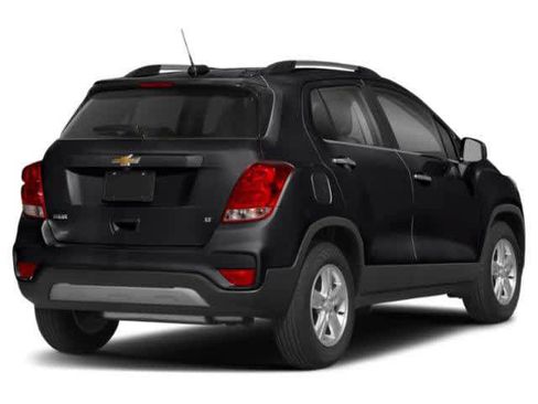 Used 2020 Chevrolet Trax LT w/ LT Convenience Package AWD/4WD image 2