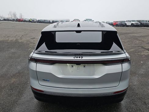 Used 2024 Jeep Wagoneer Launch Edition image 5