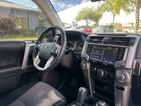 Used 2022 Toyota 4Runner SR5 image 13