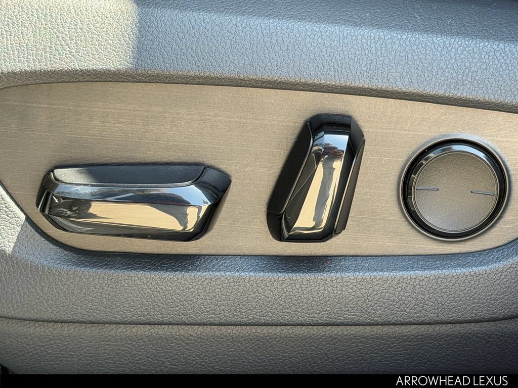 New 2026 Lexus RX 350 Premium FWD image 17