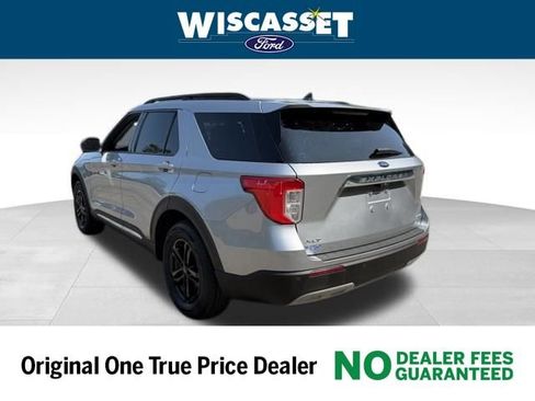 Certified 2022 Ford Explorer XLT w/ Equipment Group 202A image 25