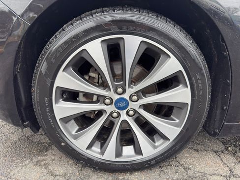 Used 2019 Ford Fusion SE AWD/4WD image 12