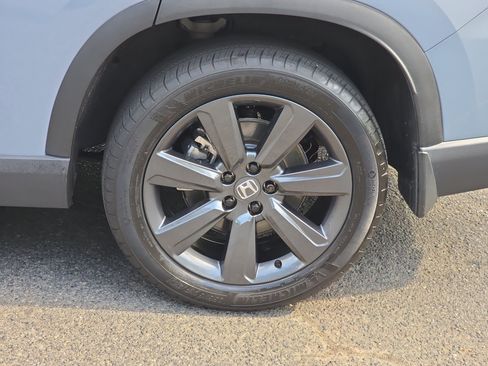 Used 2025 Honda Pilot Sport image 33