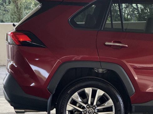 Used 2023 Toyota RAV4 Limited image 4