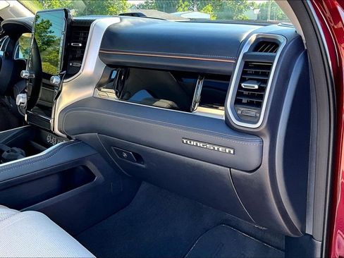 Used 2025 RAM 1500 Tungsten AWD/4WD image 13