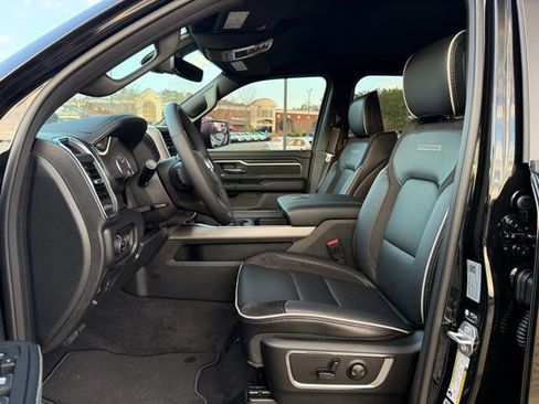New 2026 RAM 1500 Laramie AWD/4WD image 4