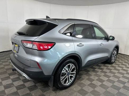 Used 2022 Ford Escape SEL w/ Class II Trailer Tow Package image 3