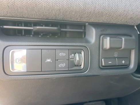 New 2026 GMC Sierra EV Elevation w/ Premium Package image 32