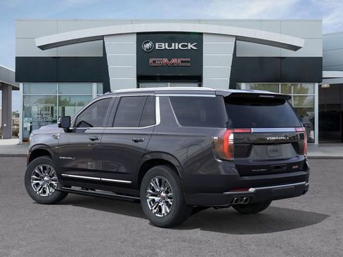 Used 2026 GMC Yukon Denali w/ Sun & Power Step Package AWD/4WD image 3