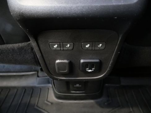Used 2018 Chevrolet Equinox Premier AWD/4WD image 34