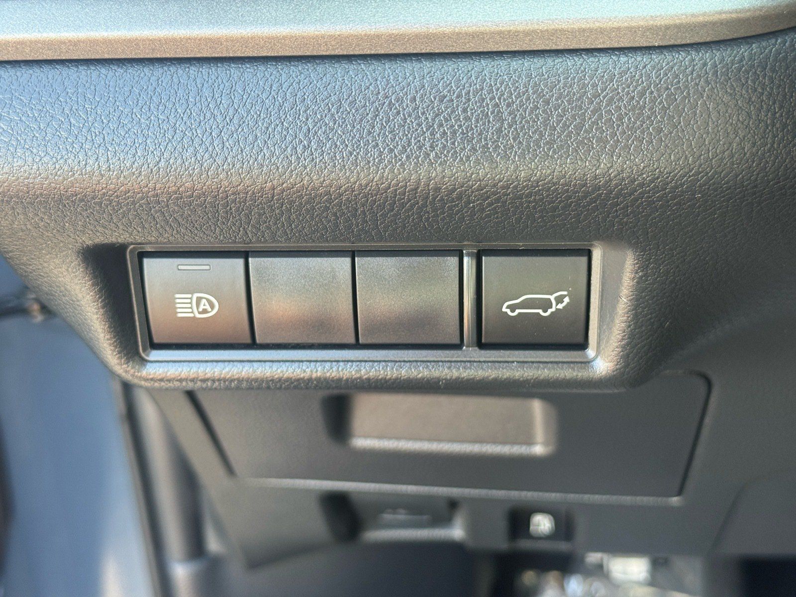 Used 2025 Toyota Grand Highlander AWD image 31