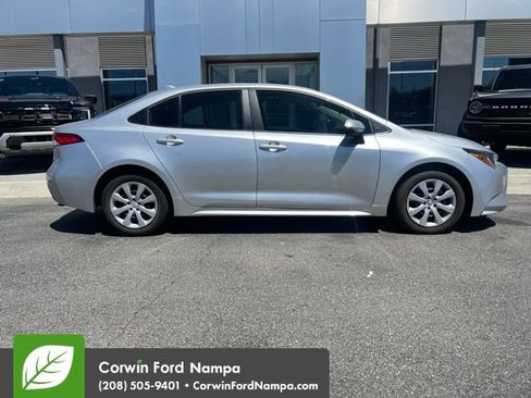 Used 2024 Toyota Corolla LE FWD image 8