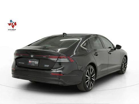 Used 2025 Honda Accord Touring image 6