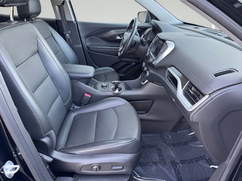 Used 2023 GMC Terrain SLT w/ Infotainment Package II AWD/4WD image 29