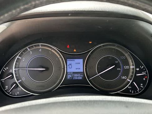 Used 2017 INFINITI QX80 4WD w/ Driver Assistance Package image 7