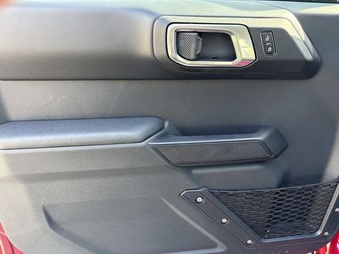 New 2025 Ford Bronco Badlands image 20