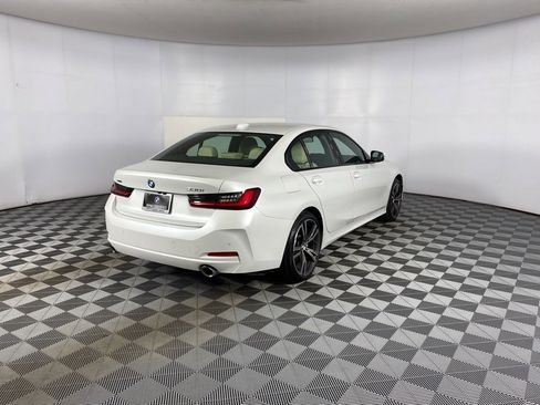 Certified 2023 BMW 330i xDrive Sedan w/ Driving Assistance Package image 11