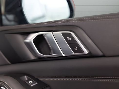 Used 2023 BMW X5 M50i w/ Climate Comfort Package AWD/4WD image 75