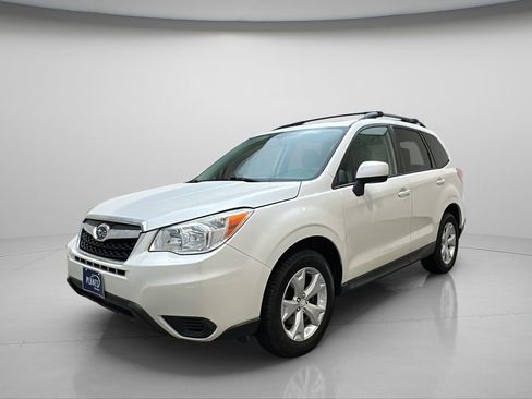 Used 2015 Subaru Forester 2.5i Premium w/ All-Weather Package image 2