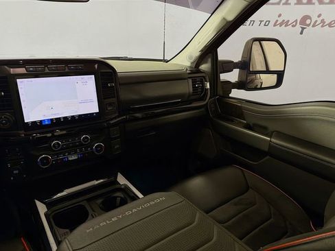 Used 2023 Ford F250 Lariat w/ Lariat Ultimate Package AWD/4WD image 29