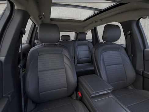 New 2026 Lincoln Nautilus Reserve w/ Jet Appearance Package image 10