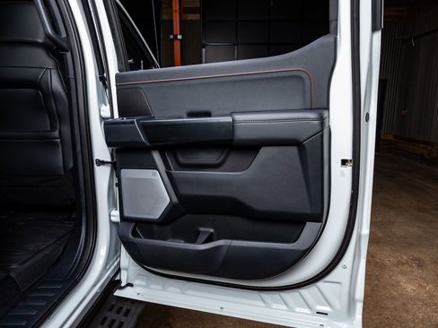 Used 2025 Ford F150 Raptor image 38