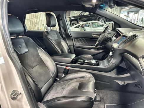 Used 2019 Ford Edge ST w/ Convenience Package image 31