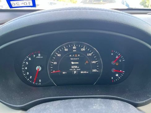 Used 2017 Kia Sorento LX w/ LX V6 Convenience Package FWD image 16