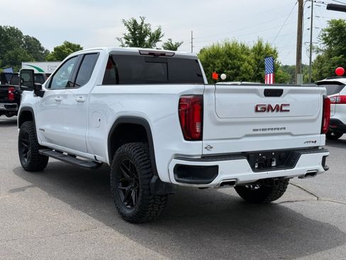 Used 2020 GMC Sierra 1500 AT4 w/ AT4 Premium Package AWD/4WD image 6
