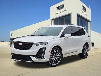 New 2025 Cadillac XT6 Sport w/ Technology Package