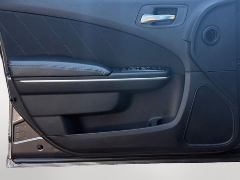 Used 2021 Dodge Charger SXT w/ Driver Convenience Group image 13