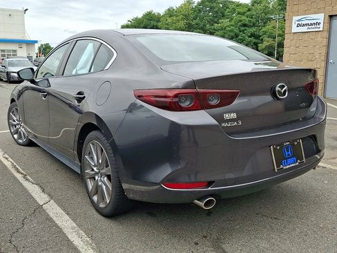 Used 2021 MAZDA MAZDA3 s FWD image 4