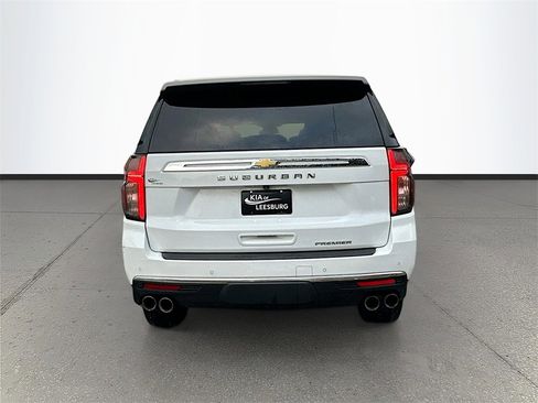 Used 2023 Chevrolet Suburban Premier image 6
