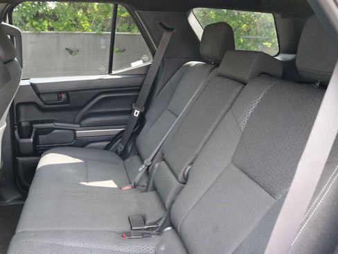 Used 2025 Toyota 4Runner SR5 image 12