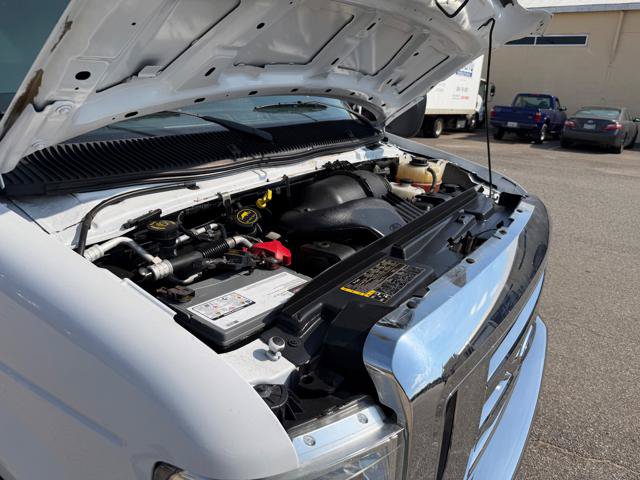 Used 2017 Ford E-450 and Econoline 450 Super Duty w/ Power Windows & Locks Group RWD image 42