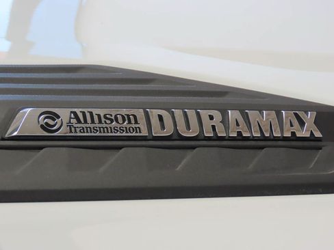 Used 2025 Chevrolet Silverado 2500 LT w/ Safety Package AWD/4WD image 7