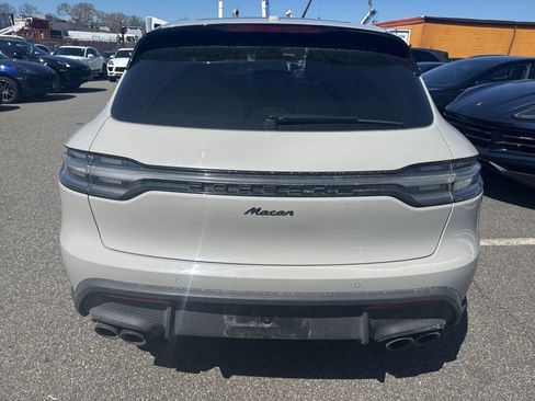 Certified 2023 Porsche Macan image 10
