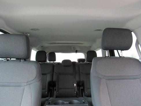 Used 2025 Ford Expedition Active image 28