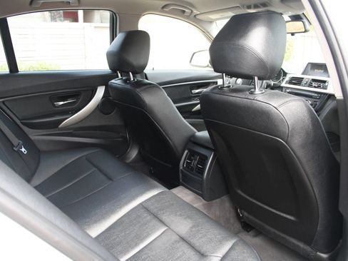 Used 2014 BMW 320i Sedan RWD image 19