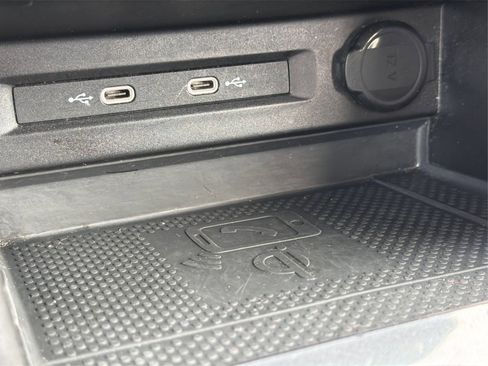 Used 2021 Volkswagen Tiguan SE AWD/4WD image 18