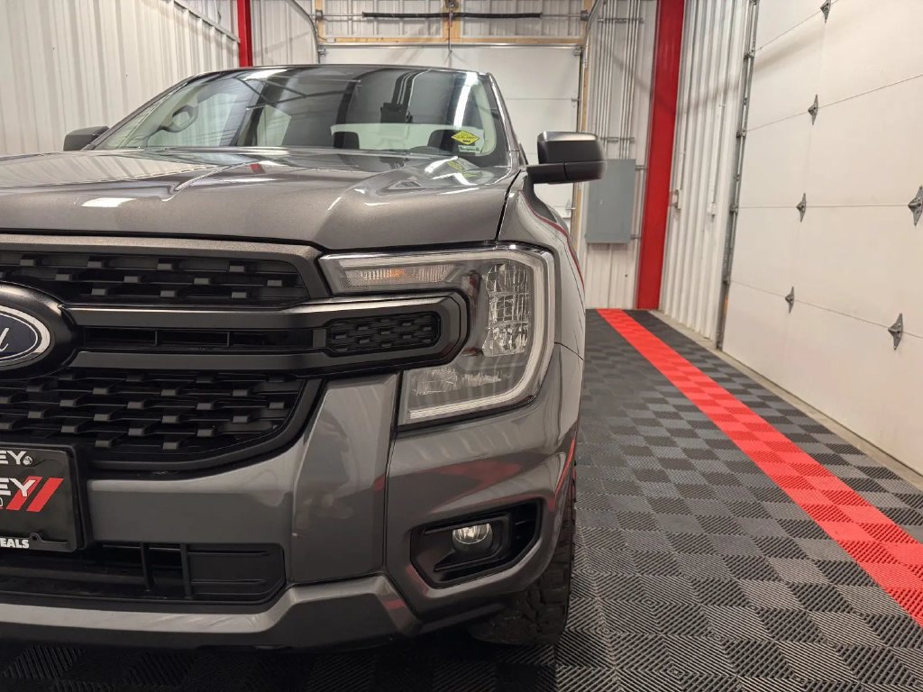 Used 2024 Ford Ranger XL AWD/4WD image 8