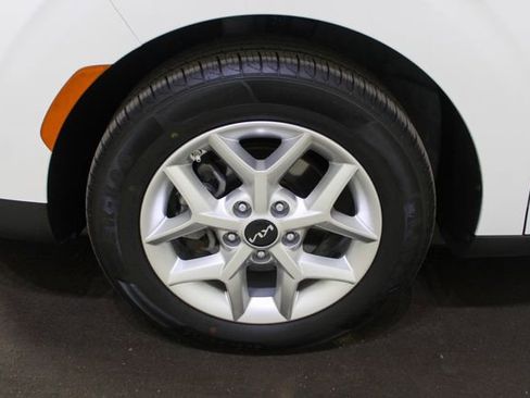 Used 2024 Kia Soul LX w/ Option Group 015 image 21