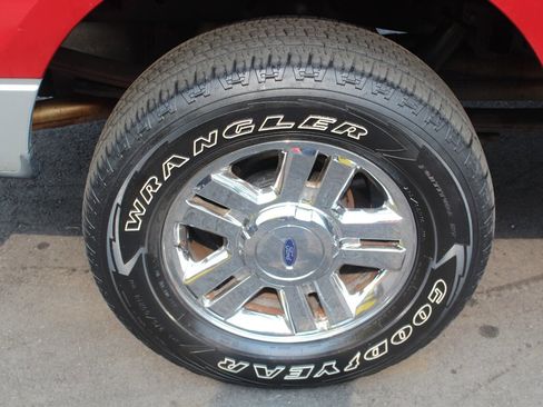 Used 2010 Ford F150 XLT image 21