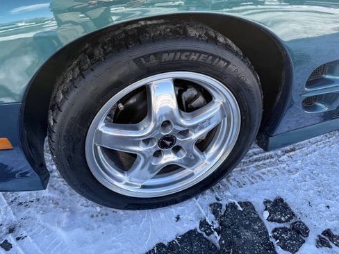 Used 2001 Pontiac Firebird Trans Am RWD image 9