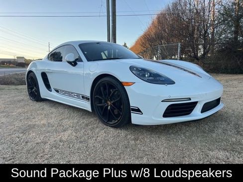 Used 2024 Porsche 718 Cayman Style Edition image 3