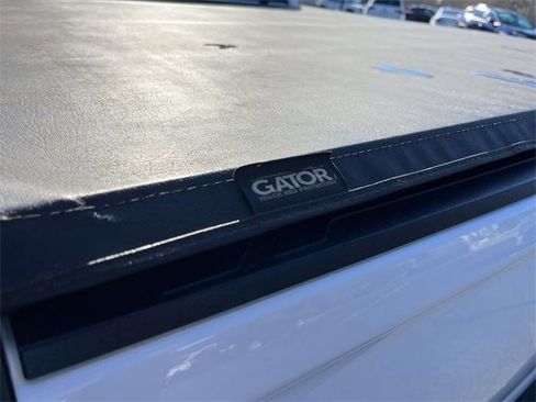 Used 2017 Toyota Tundra SR5 w/ SR5 Upgrade Package image 12